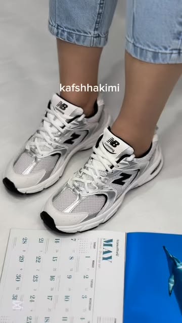 کتونی نیو بالانس ۵۳۰